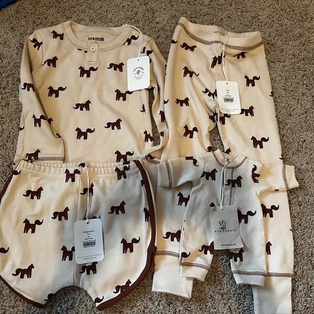 Fin and Vince Pony bundle 4/5